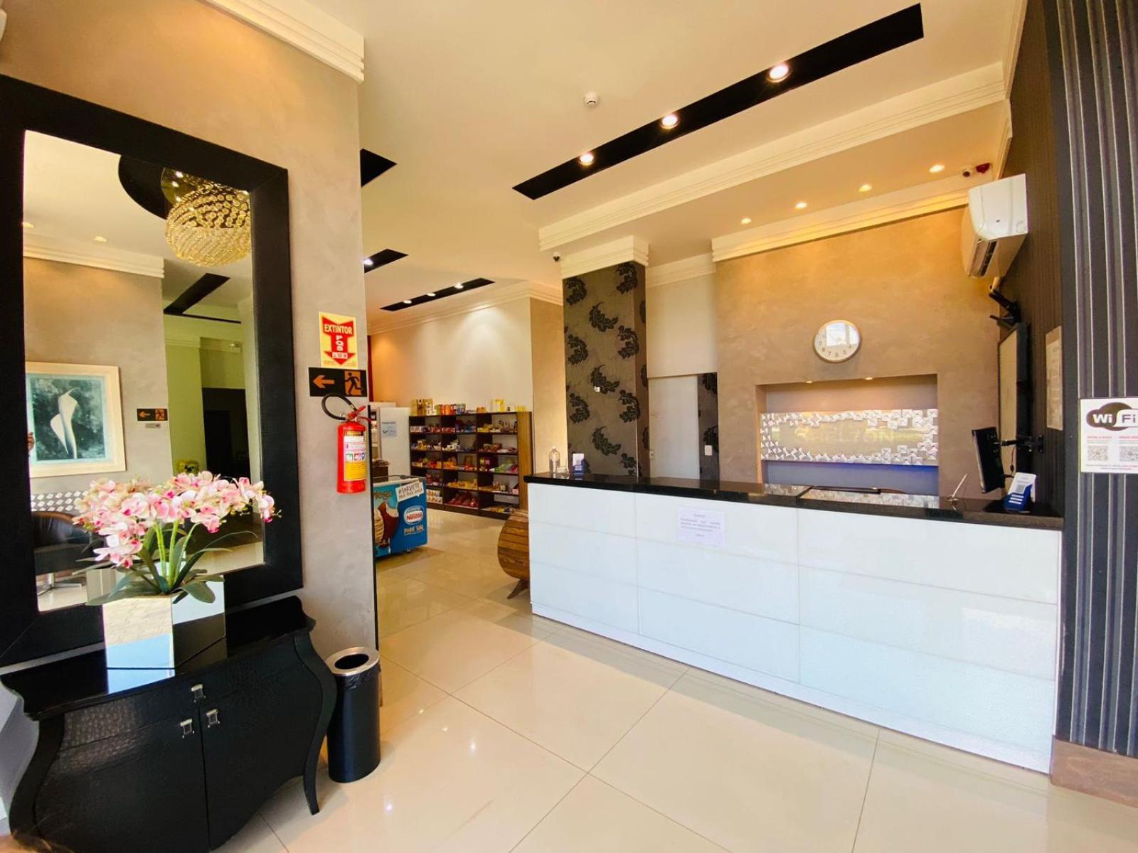 Shelton Palace Hotel Paranavai Экстерьер фото